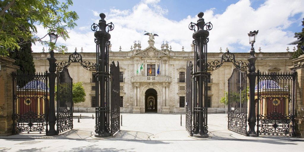 universidad-de-sevilla-interactuando