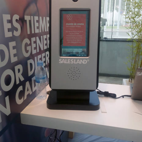 kiosco-interactico-pantalla-táctil