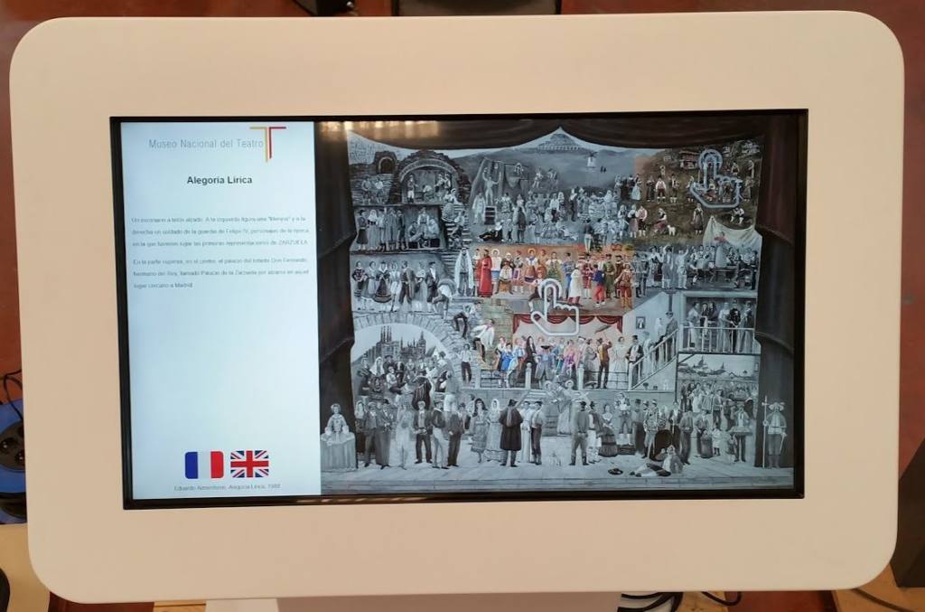 atril-interactivo-museo-nacional-teatro