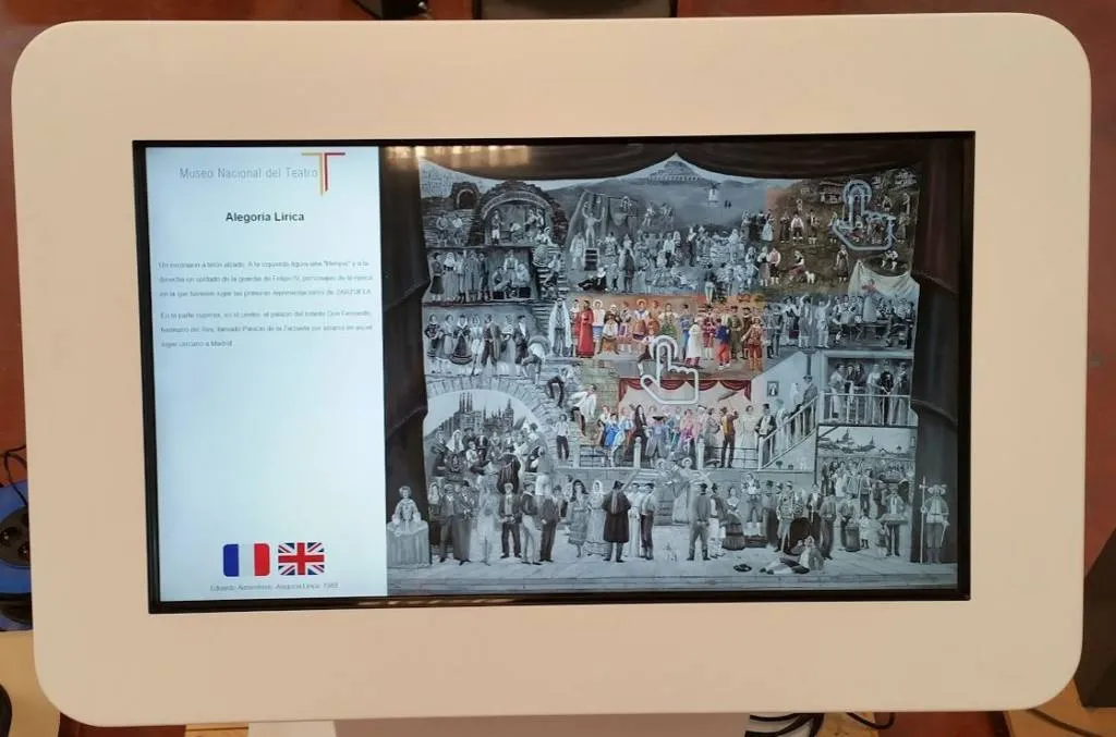 atril-interactivo-museo-nacional-teatro
