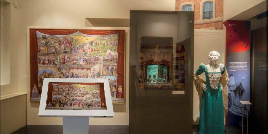 atril-interactivo-museo-nacional-teatro