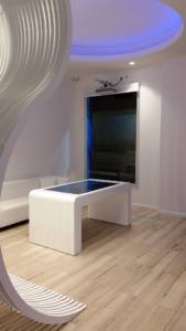 interactuando-mesa-interactiva-retroproyeccion