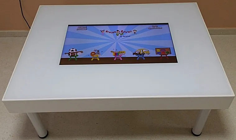 mesa-interactiva-infantil-interactuando