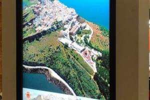 itourist-iznajar-interactuando