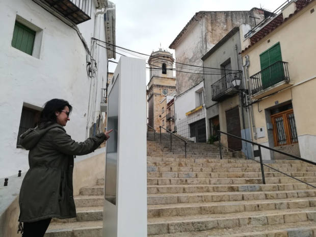 interactuando-software-itourist-coves-3