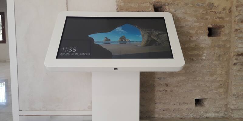 totem-interactivo-serieT-itouch-emasesa