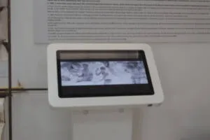 interactuando-ayuntamiento-macael-atril