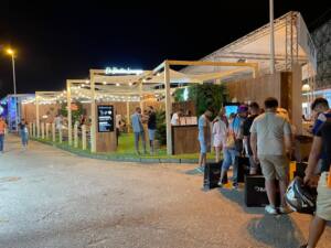 interactuando-badia-shishamesse