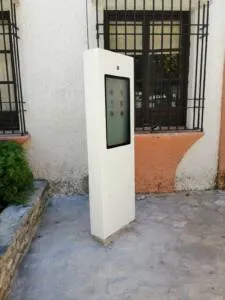 interactuando-ayuntamiento-moclin-itourist