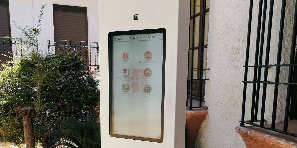 interactuando-ayuntamiento-moclin-itourist-5 interactuando-ayuntamiento-moclin-itourist