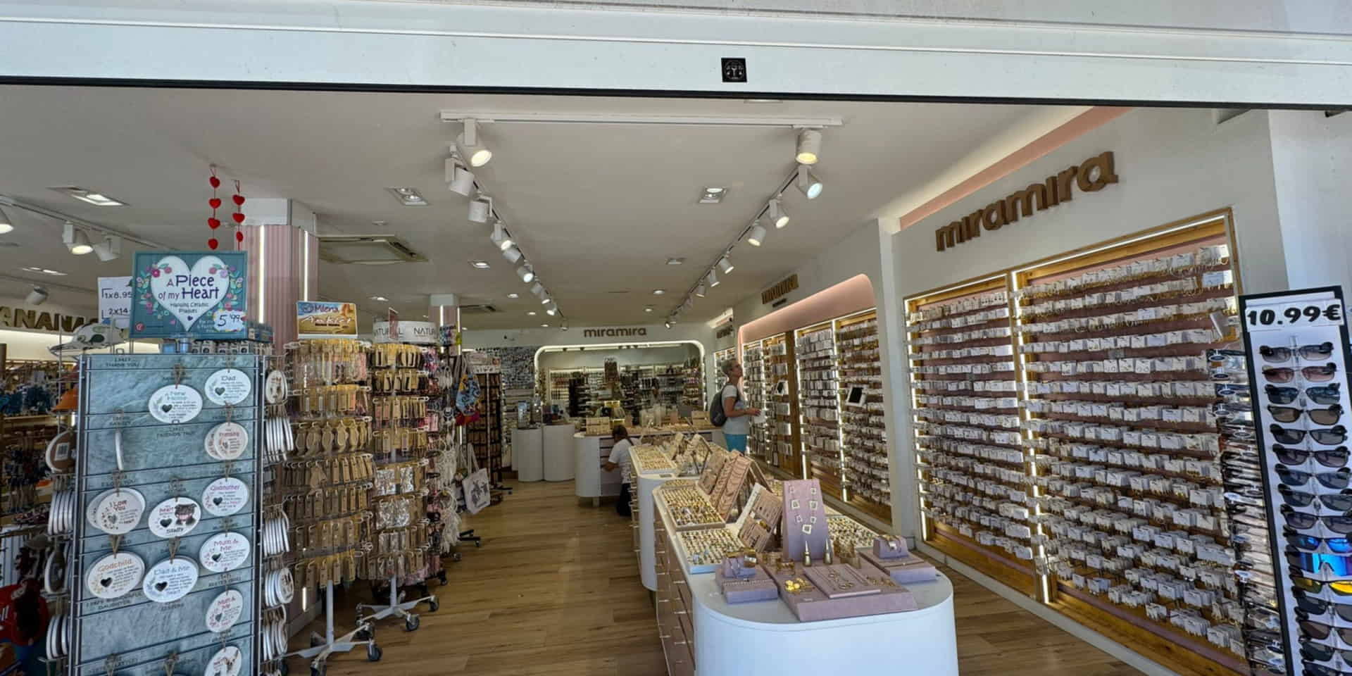 interactuando-miramira- lookandtouch