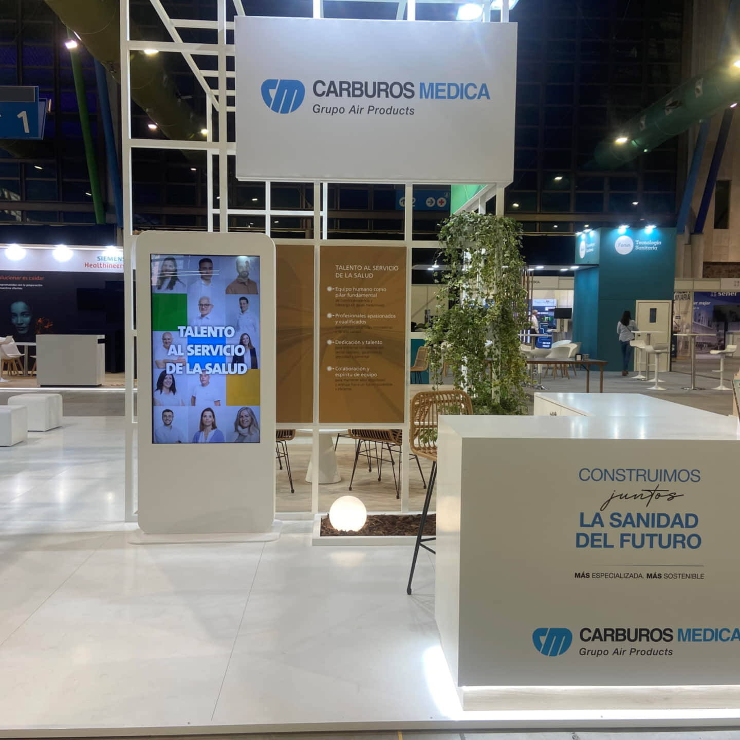 interactuando totem carburos medica