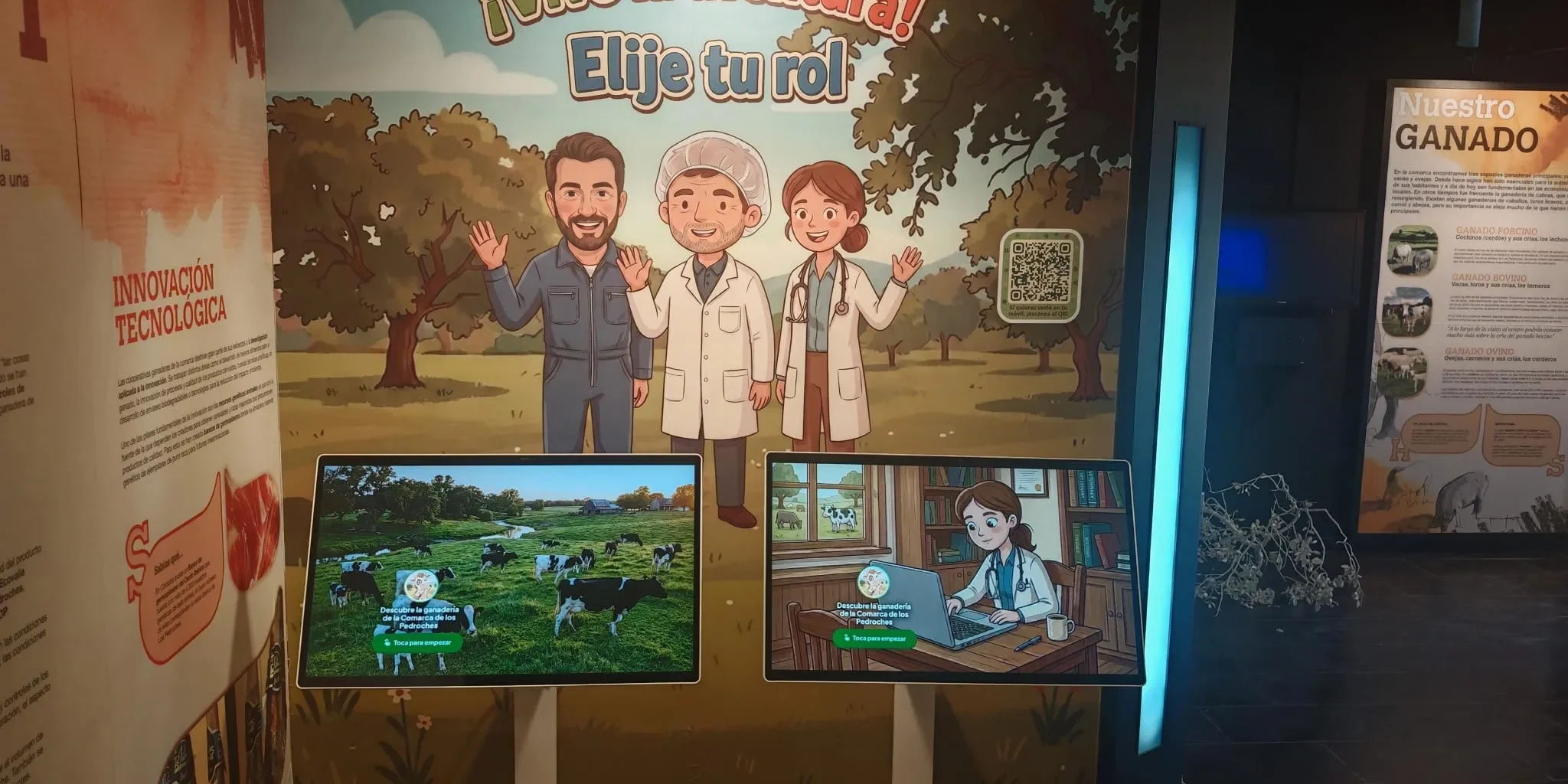 Dos pantallas interactivas con juego educativo infantil en el Centro de Interpretación de la Ganadería del Parque San Martín de Añora